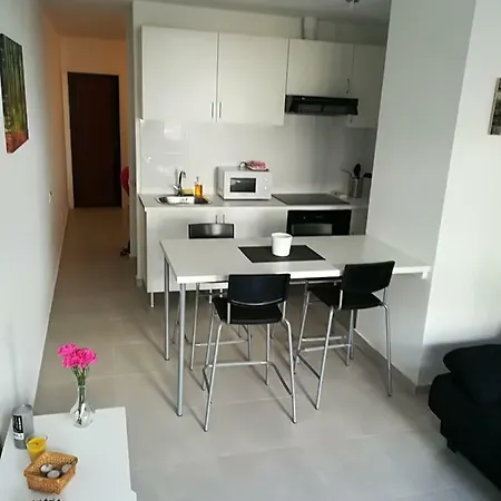 Center * Κοραλέχο